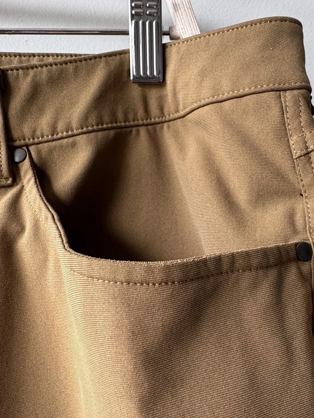 Lululemon ABC 5-Pocket Pants Mens Sz 38